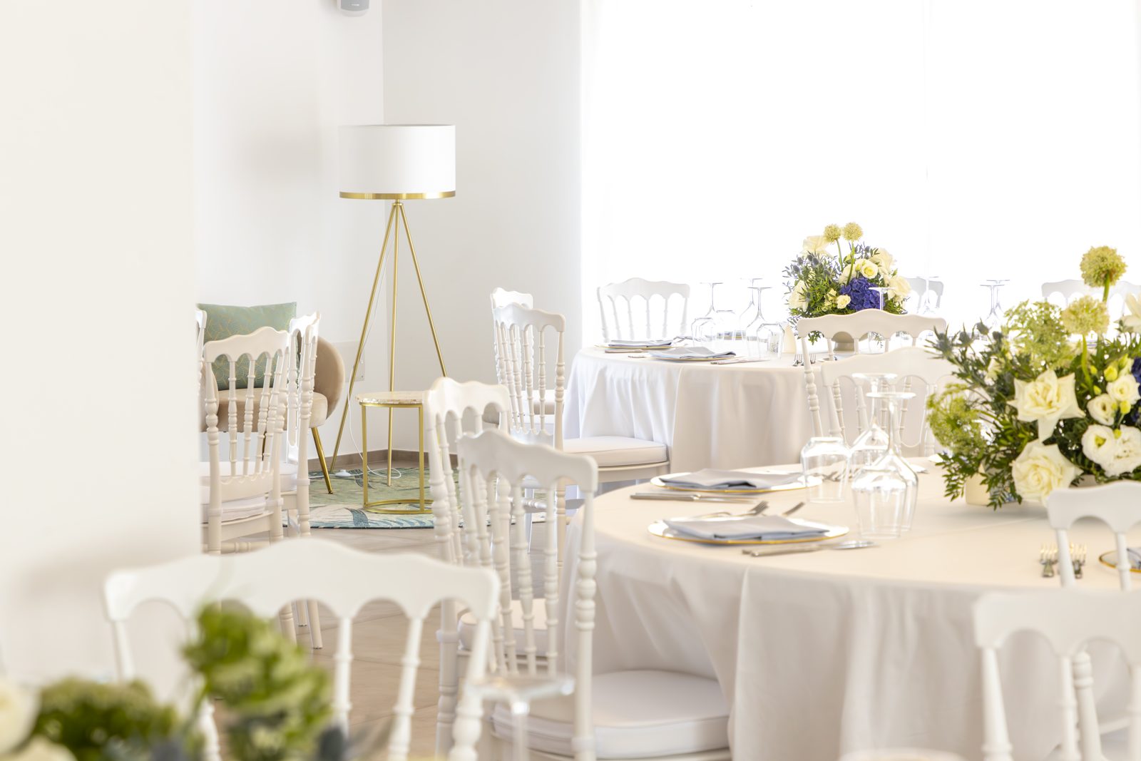 Sala allestita per un banchetto a S’Arena Beach